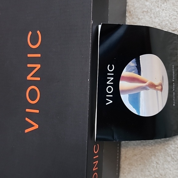 New in Box Vionic Tide II Bronze Metallic Sandals Size 7 - Picture 3 of 5